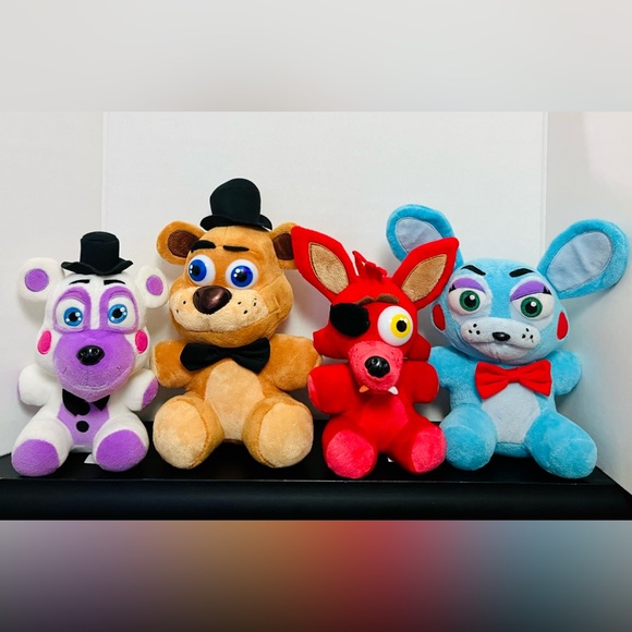 RARE Five Nights At Freddys Collectible Lot - Picture 3 of 14